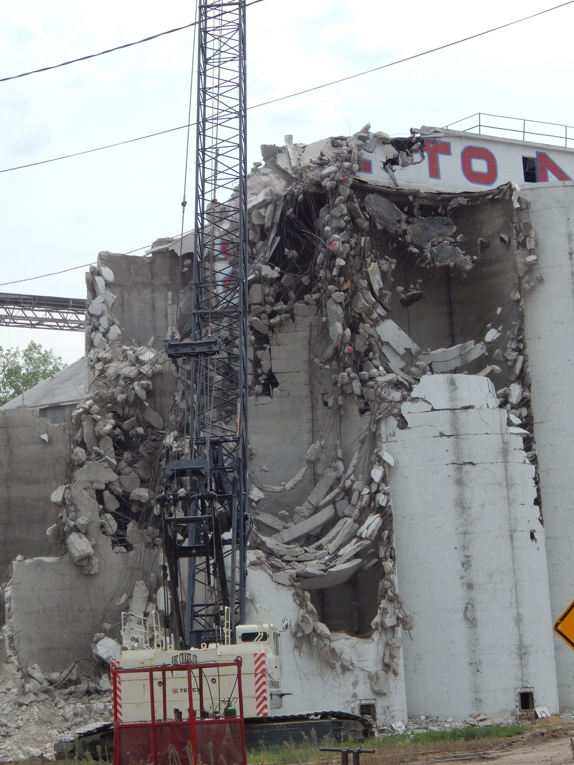 Dust, debris drop News, Sports, Jobs The Journal